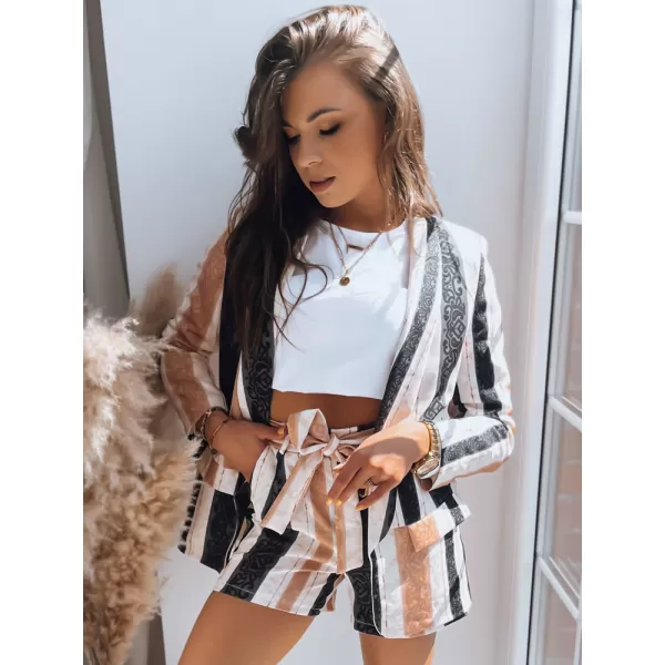  Dámské kraťasy DSTREET REGAL STRIPES SY0297 ČERNÁ 